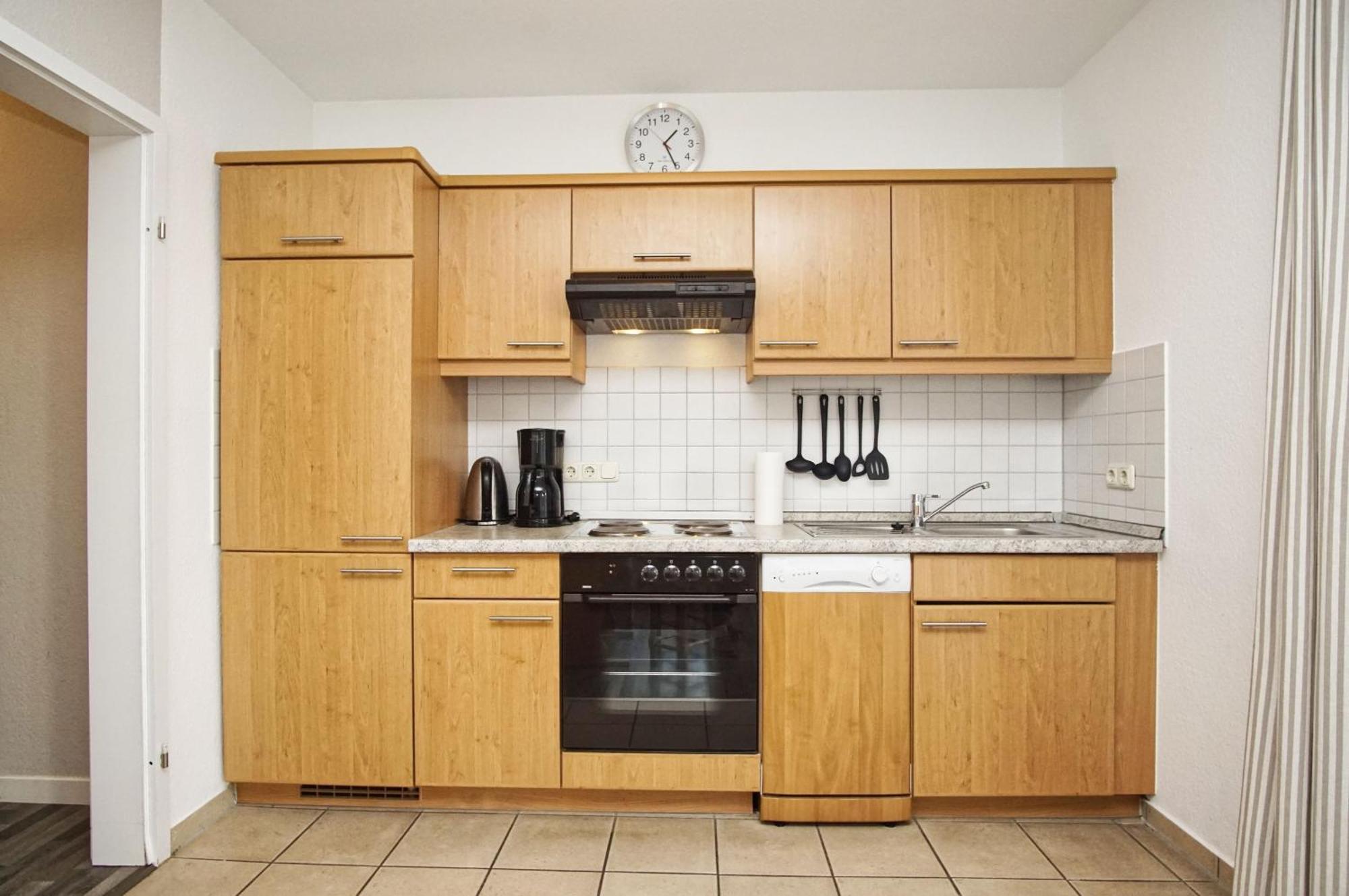 Zentrale Fewo Mit Balkon, Gratis Nutzung Vom Ahoi Erlebnisbad Und Sauna In Sellin - Villa Buskam Fewo 27 奥斯特巴德·哥伦 外观 照片